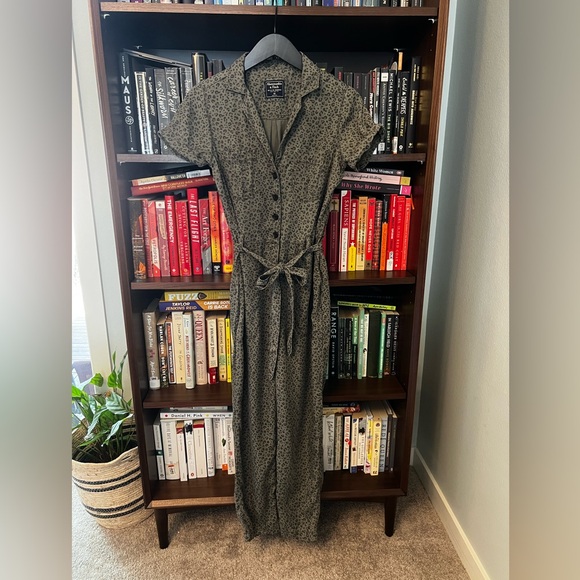 Abercrombie Leopard Print Jumpsuit - Picture 1 of 6